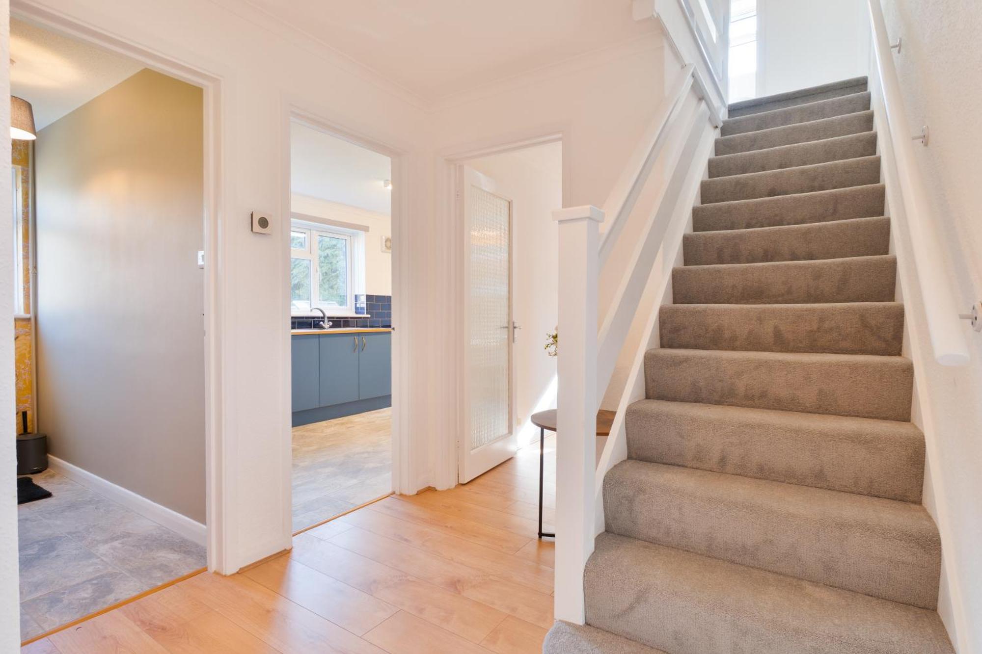 Stylish 4 Bedroom Spacious Retreat With Parking - Sleeps 10 - Families & Contractors Canterbury Zewnętrze zdjęcie